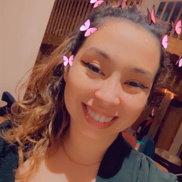 Meet your Posher, Laticia - Picture 1 of 1